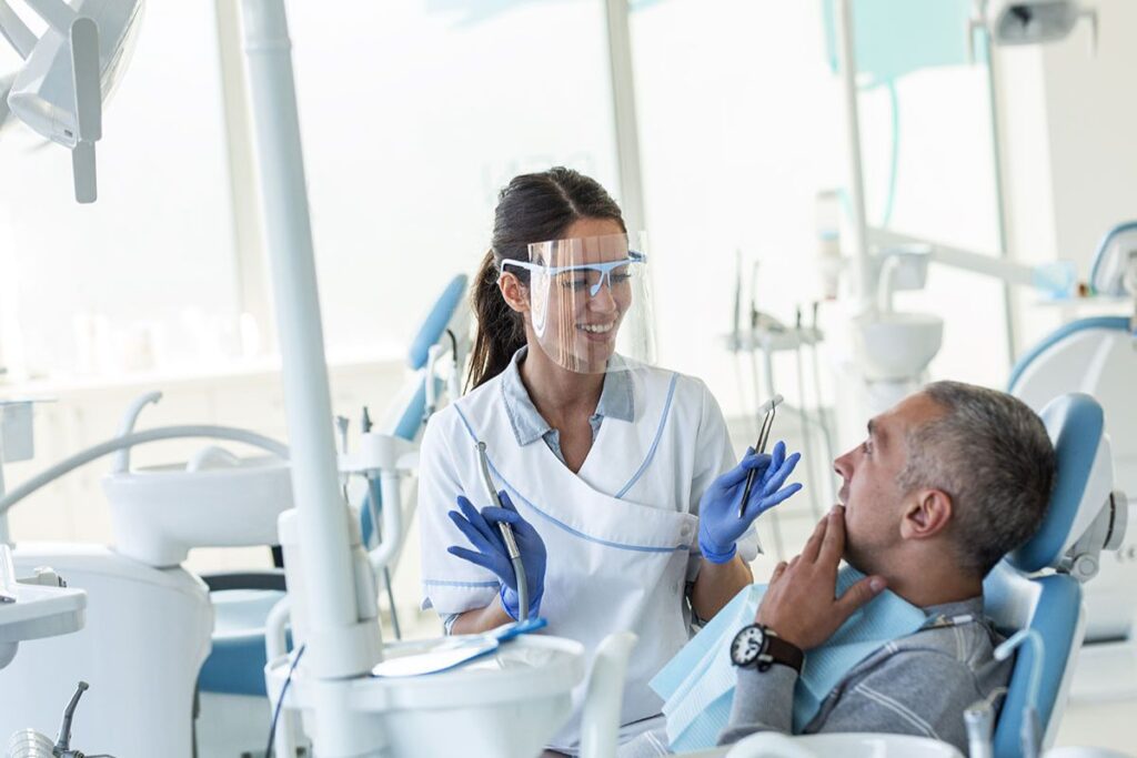 Skilled Dentist in Boynton Beach in clean dental office